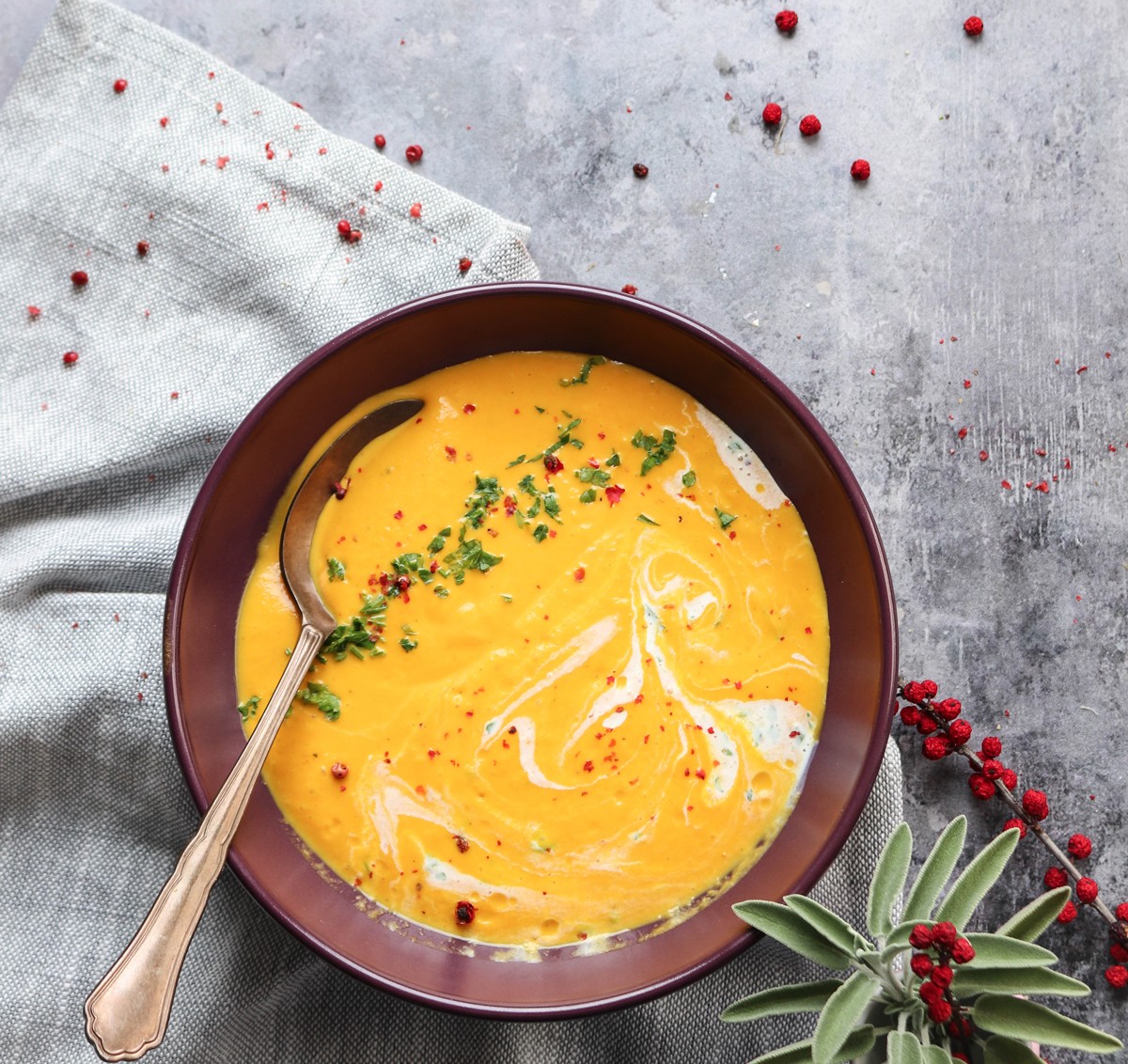 SOUPA-ME-GLYKOPATATES