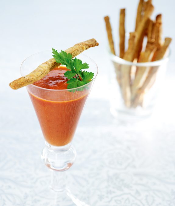 SOYPA-ME-KOKKINES-PIPERIES