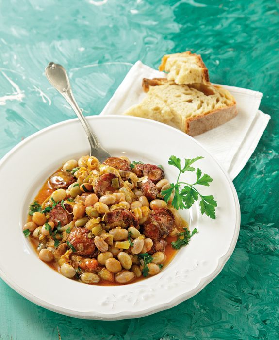 fasolia-xantres-me-loukanika