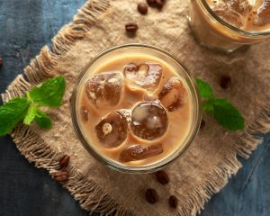 High Protein Iced Coffee: Απολαυστικό ρόφημα πρωτεΐνης με γεύση latte macchiato