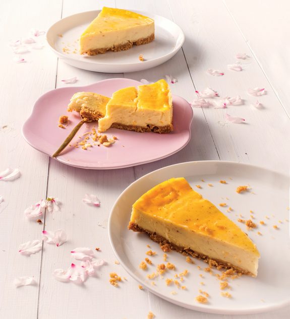 galatopita-me-mpiskotenia-vasi