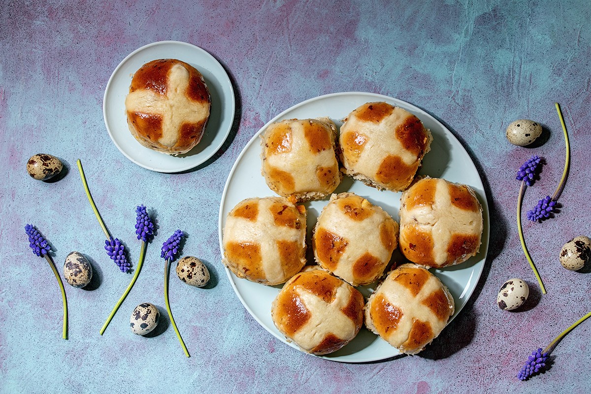 Hot cross buns