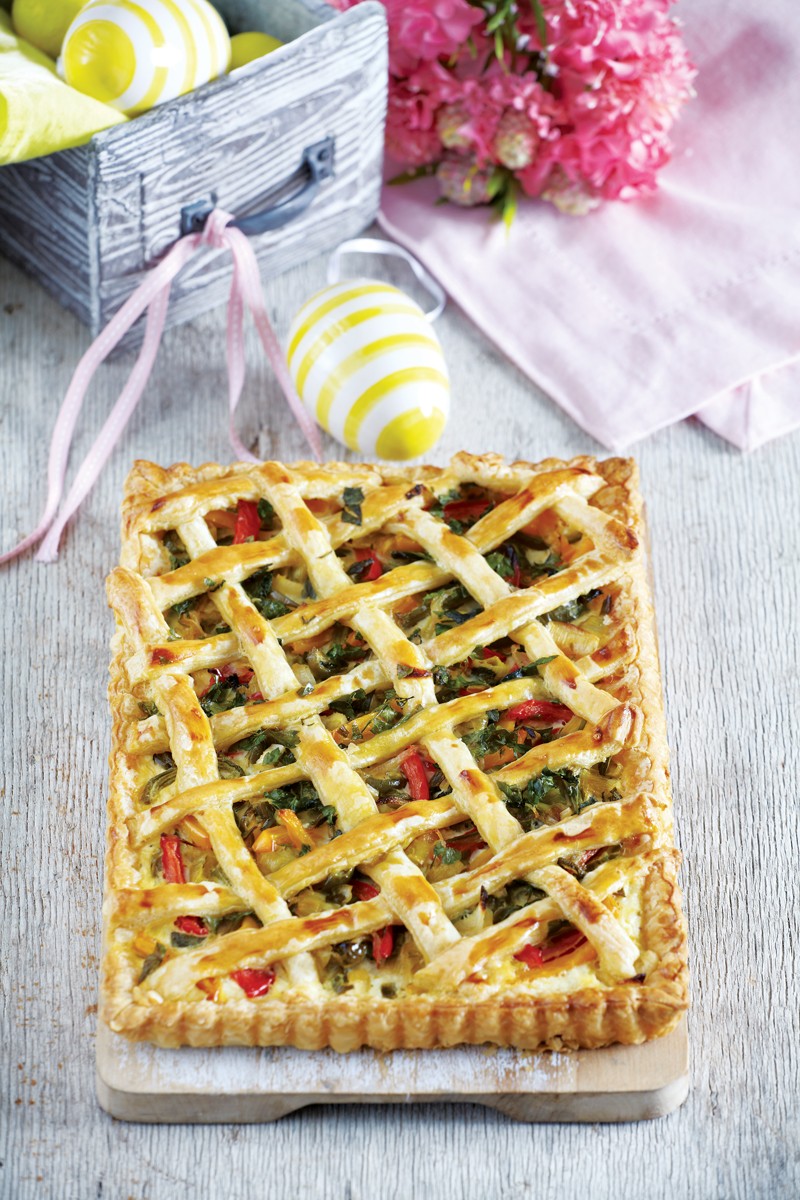 μikri-tarta-me-sfoliata-xrisi-zimi-IMG_0334