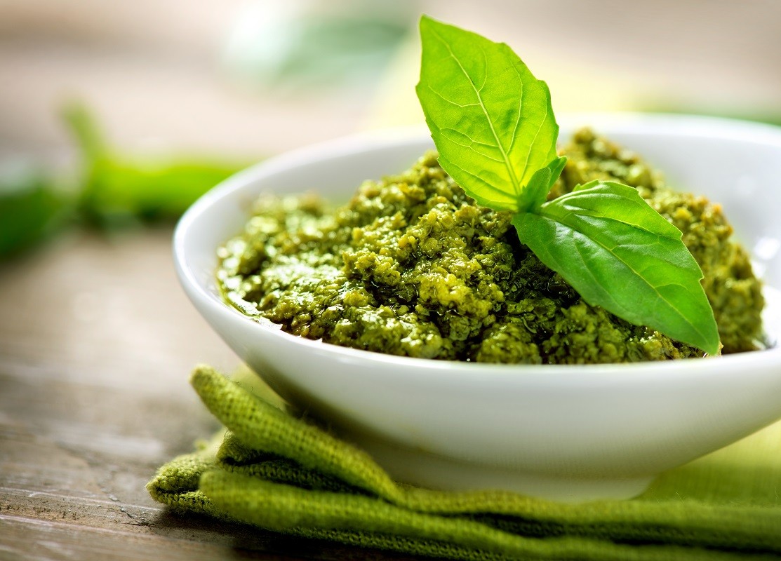 19149137 – pesto sauce  italian cuisine