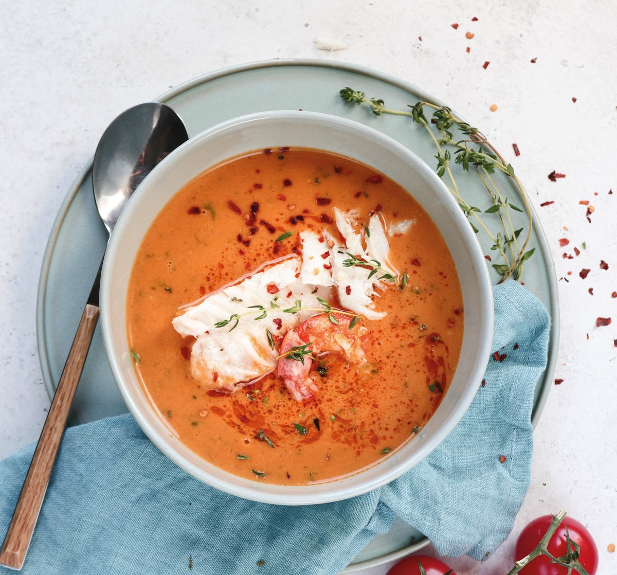 MIKRI-Psarosoupa-me-ntomata-(1)