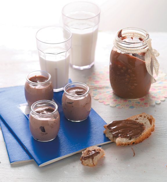 mous-giaourti-&spitiki-pralina