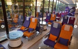 Σας έλειψε το φαγητό των αεροπλάνων; Αεροπορική εταιρεία άνοιξε εστιατόριο!