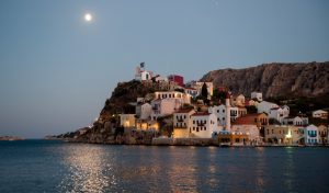 Στο Καστελόριζο τα σαμιώτικα κρασιά