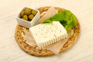ΕΦΕΤ: Έρευνα για εξαγωγές νοθευμένης φέτας στη Γερμανία