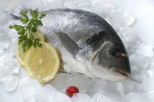 Η ΕΛΟΠΥ στηρίζει το Χαμόγελο του Παιδιού προσφέροντας ολόφρεσκα ψάρια