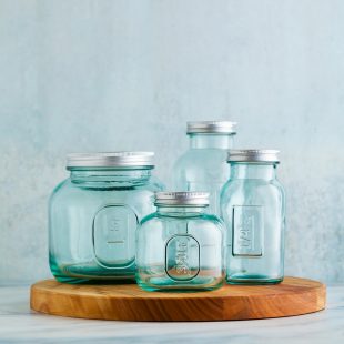 Empty cans of recycled glass for preservation and fermentation.
