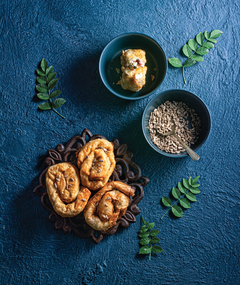 MIKRI-Striftes-pites-feta