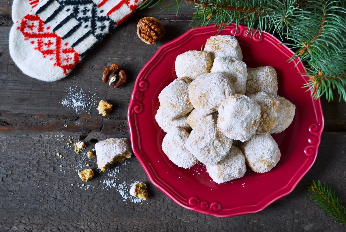 dekalogos kourabie anoigma