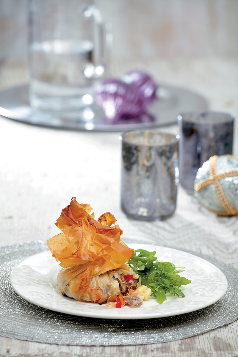 pougia-apo-filo-me-mosxaraki-k–