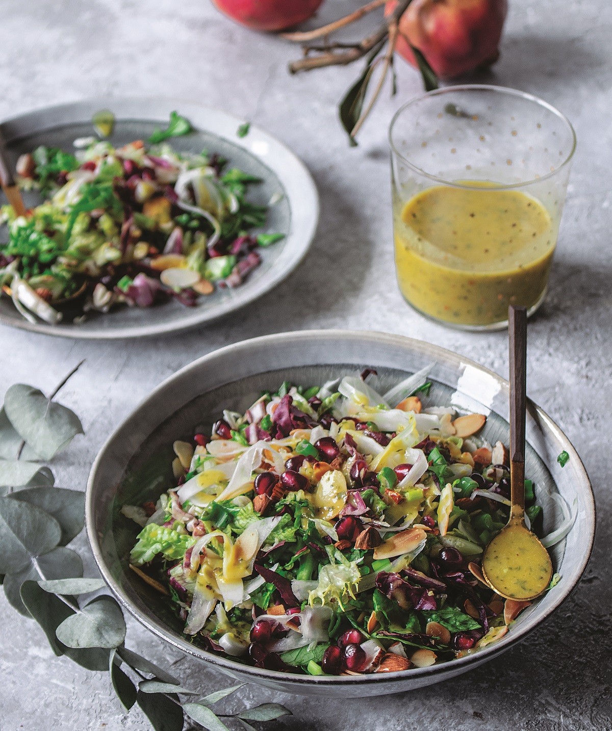 Salata me dressing mantarini mikri