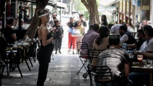 Εστίαση: Τέλος το πιστοποιητικό εμβολιασμού από την Πρωτομαγιά