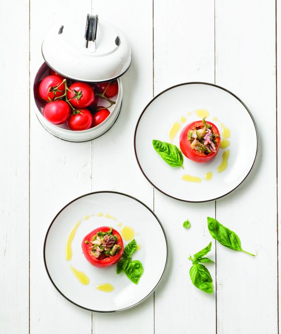 ntomates gem kalamarakia pesto