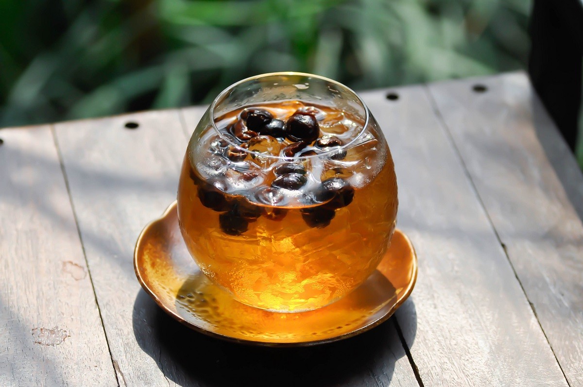 tea, cascara tea or coffee cherry tea