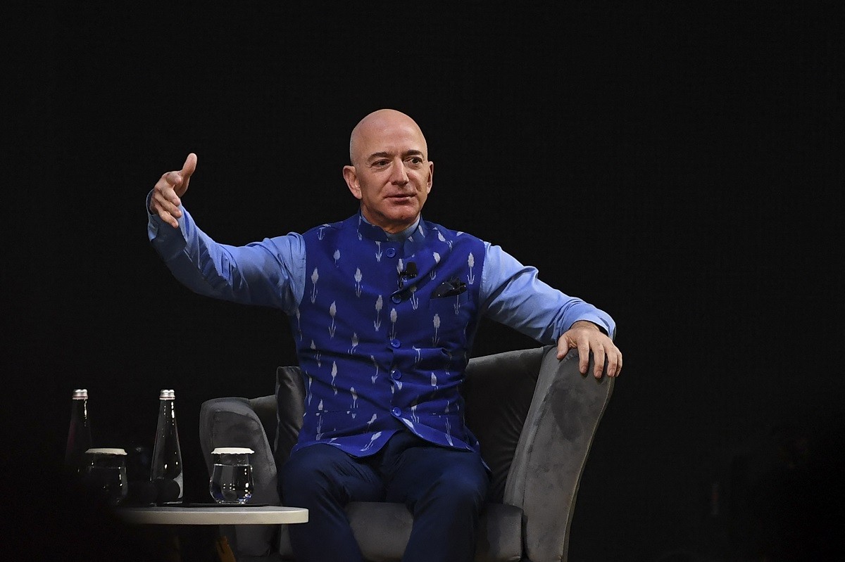 INDIA-E-COMMERCE-AMAZON-BEZOS
