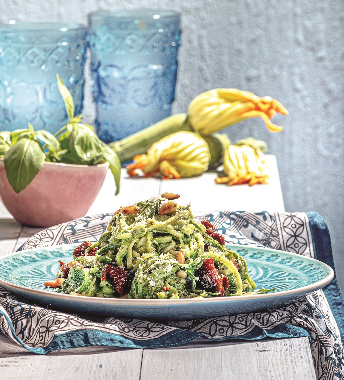 spagheti kolokythiou anoigma