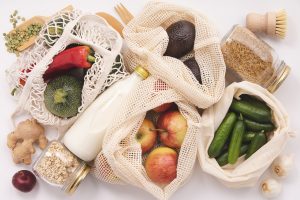 7 απλοί τρόποι για να μειώσετε τη χρήση πλαστικού στην κουζίνα