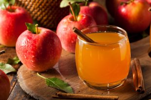Organic Apple Cider with Cinnamon