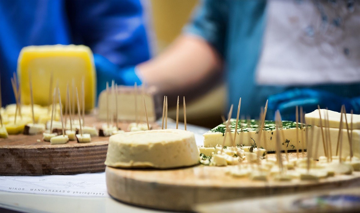 tyri-ths-mpournias-androu-1