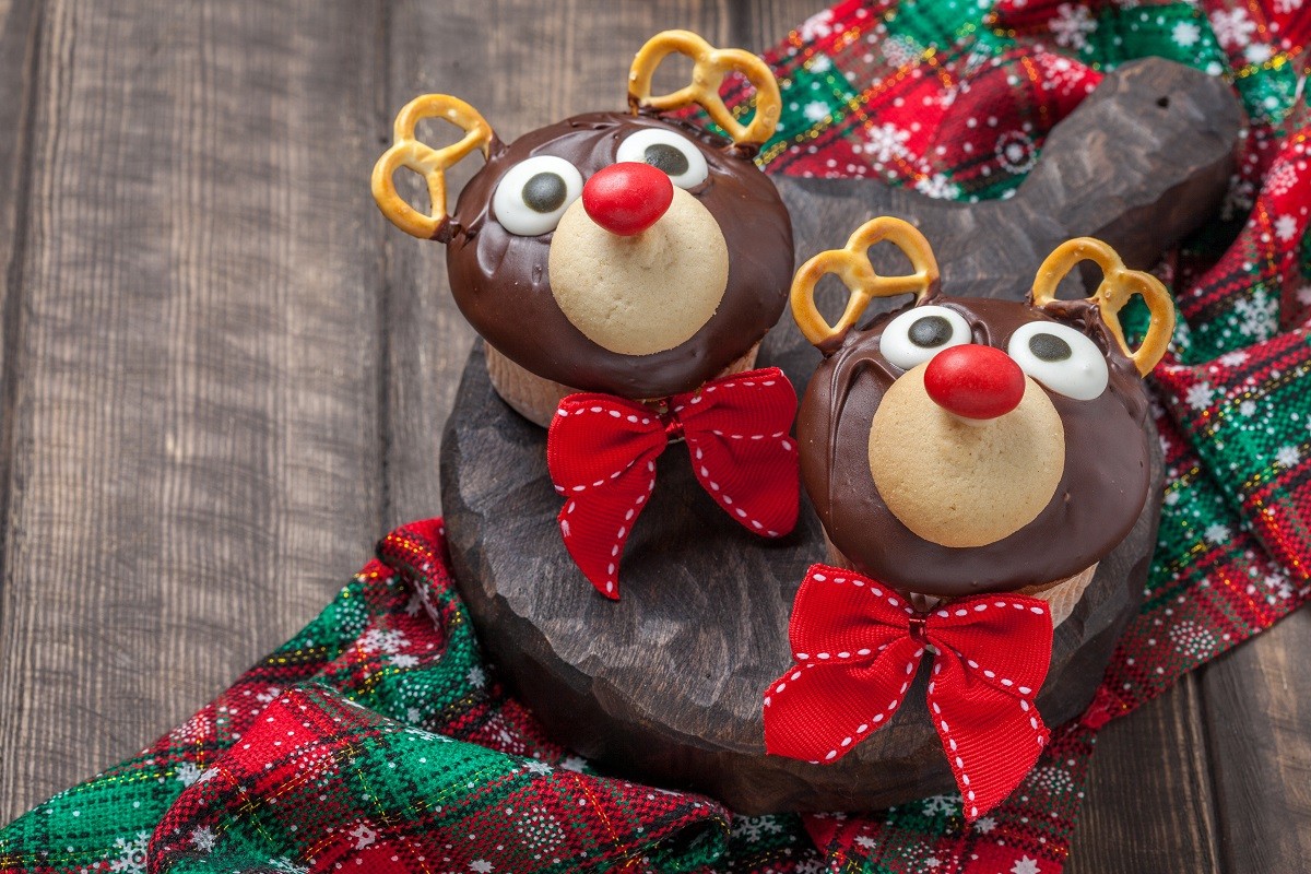 Funny Christmas reindeer cupcakes