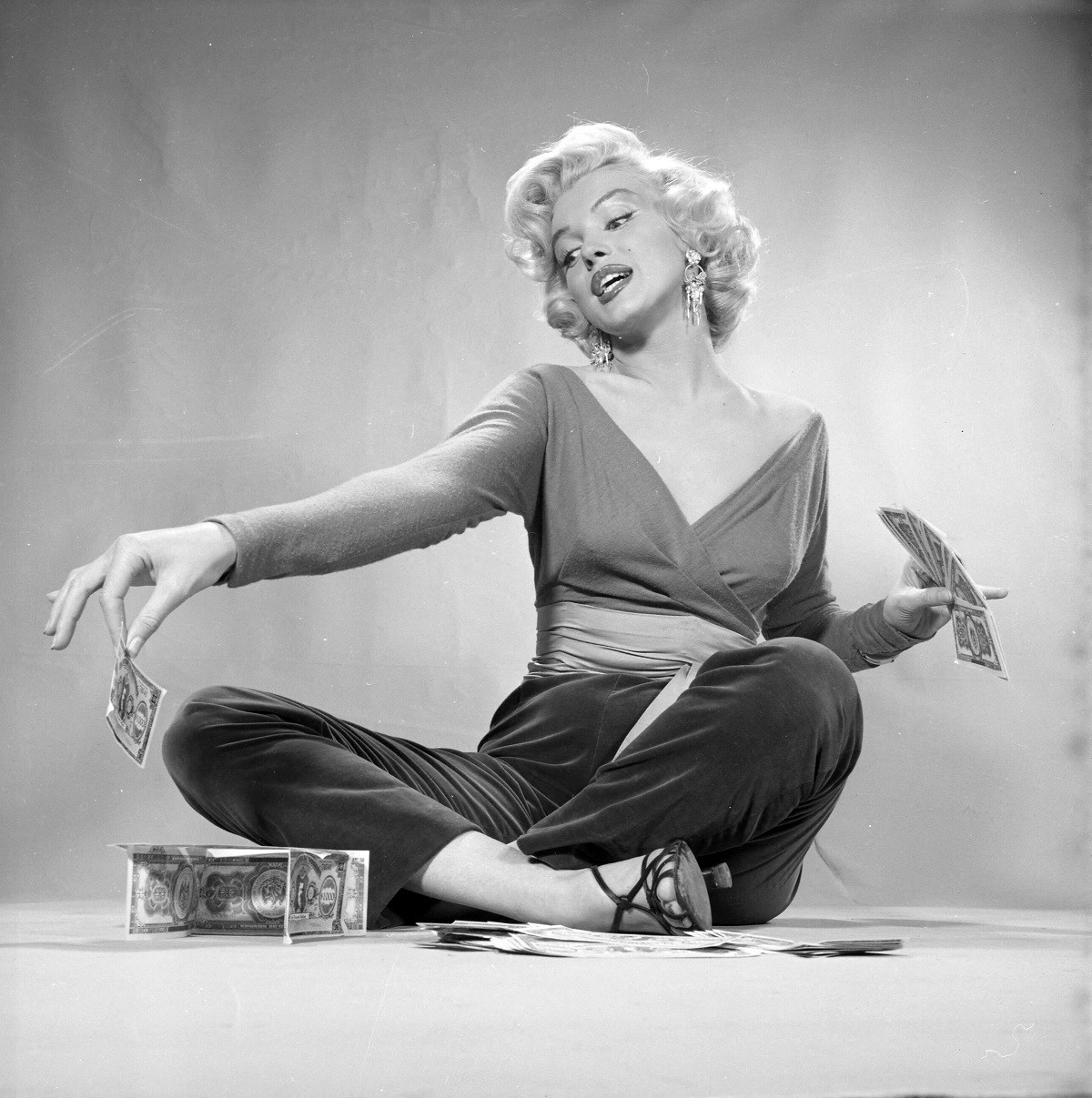 GENTLEMEN PREFER BLONDES 1953 DIRECTED BY HOWARD HAWKS