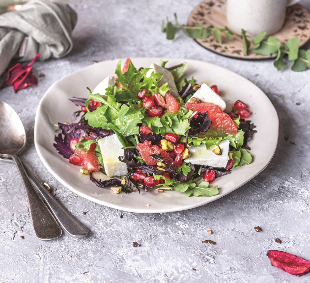 Salata me dressing rodi small