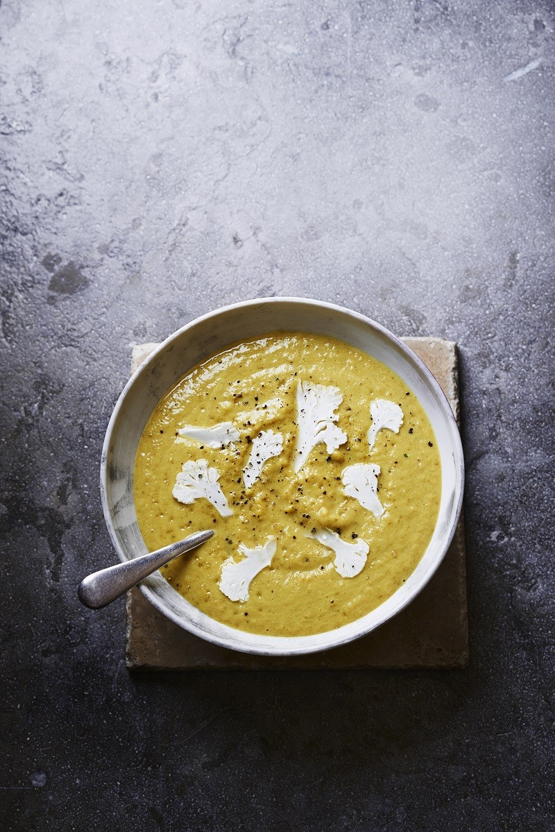 Spiced cauliflower soup