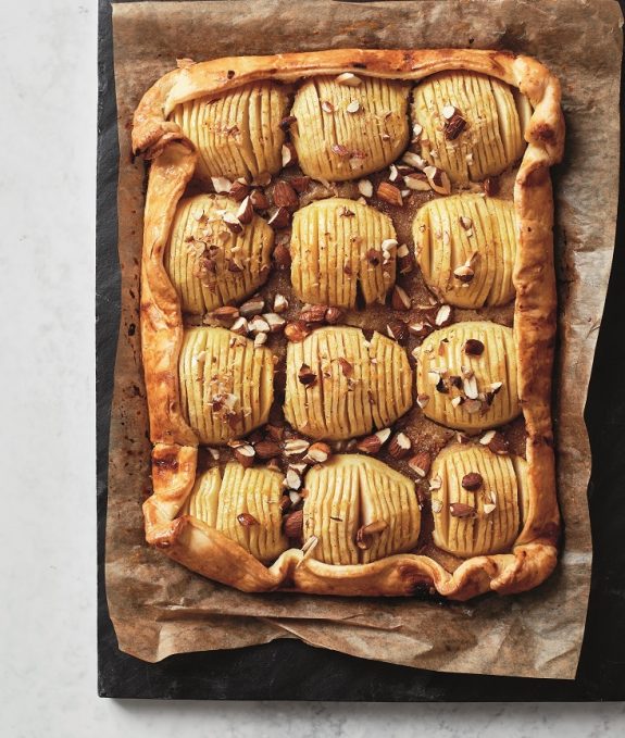 apple, almond and syrup tart