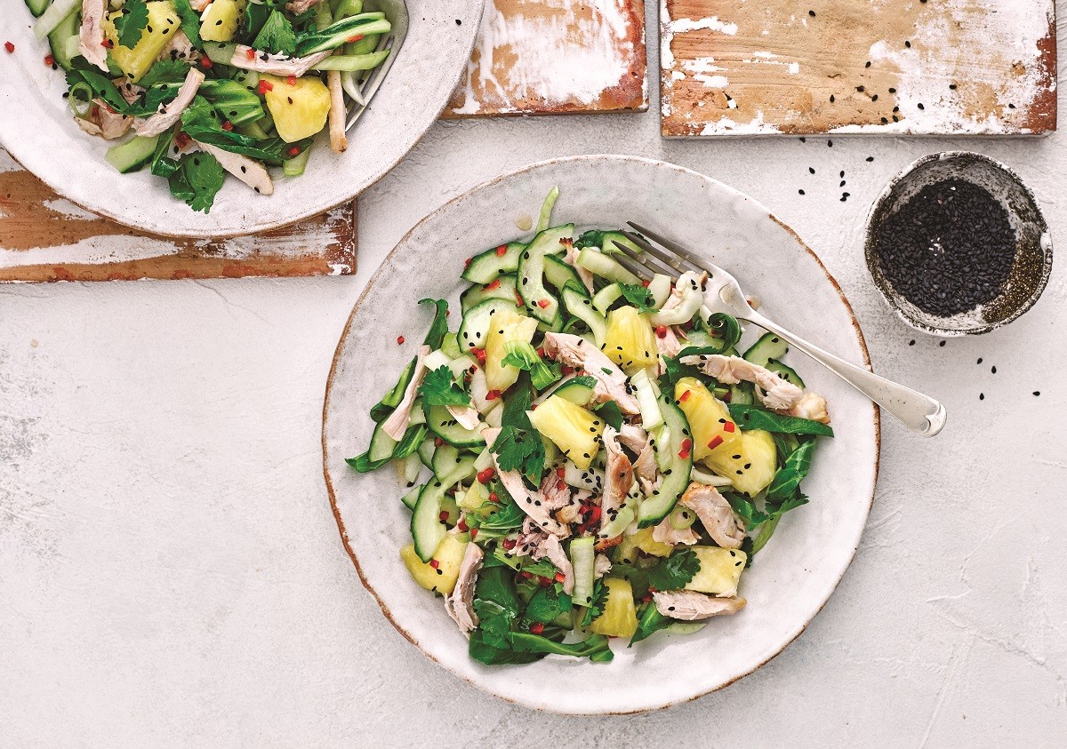 Salata Kotopoulo me Anana