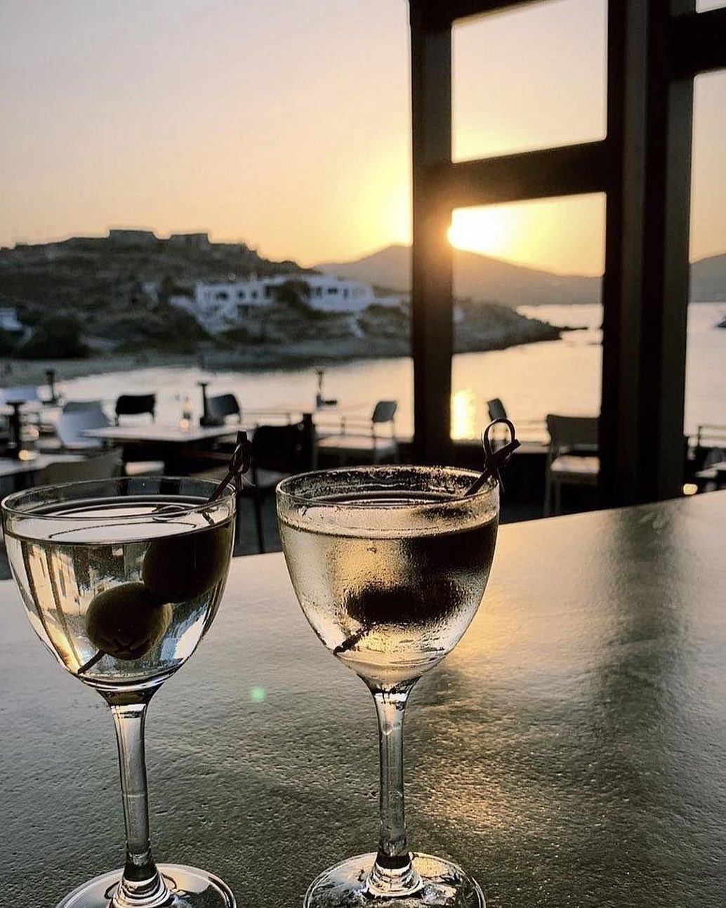 deck bar restaurant1