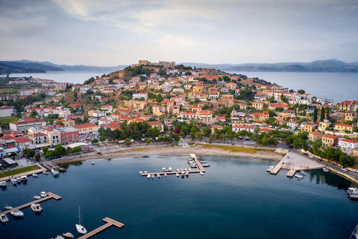 paralio-astros-exo1 (1)