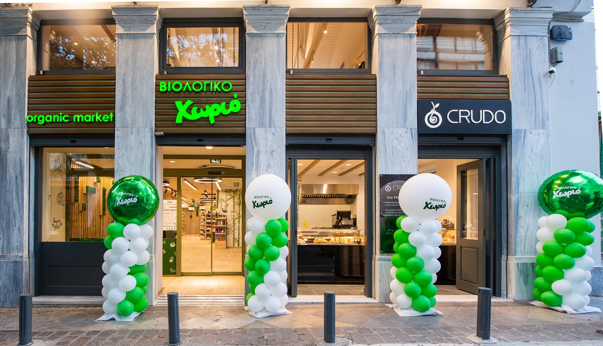 Photo (1)_Βιολογικό Χωριό_Εγκαίνια του flagship store στην Μητροπόλεως