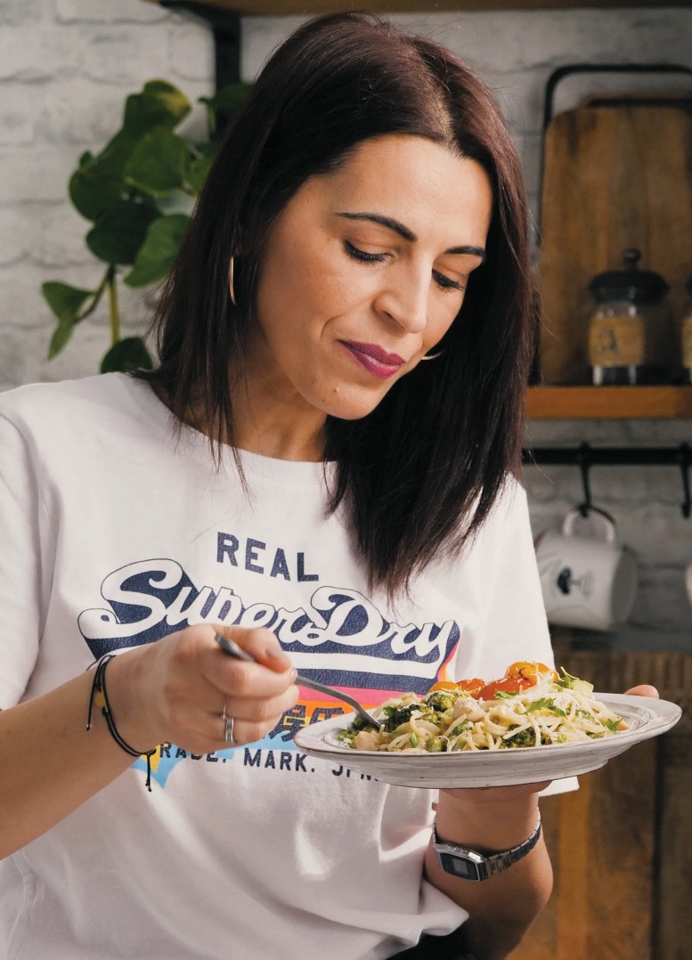 Eva_Monochari_anoigma