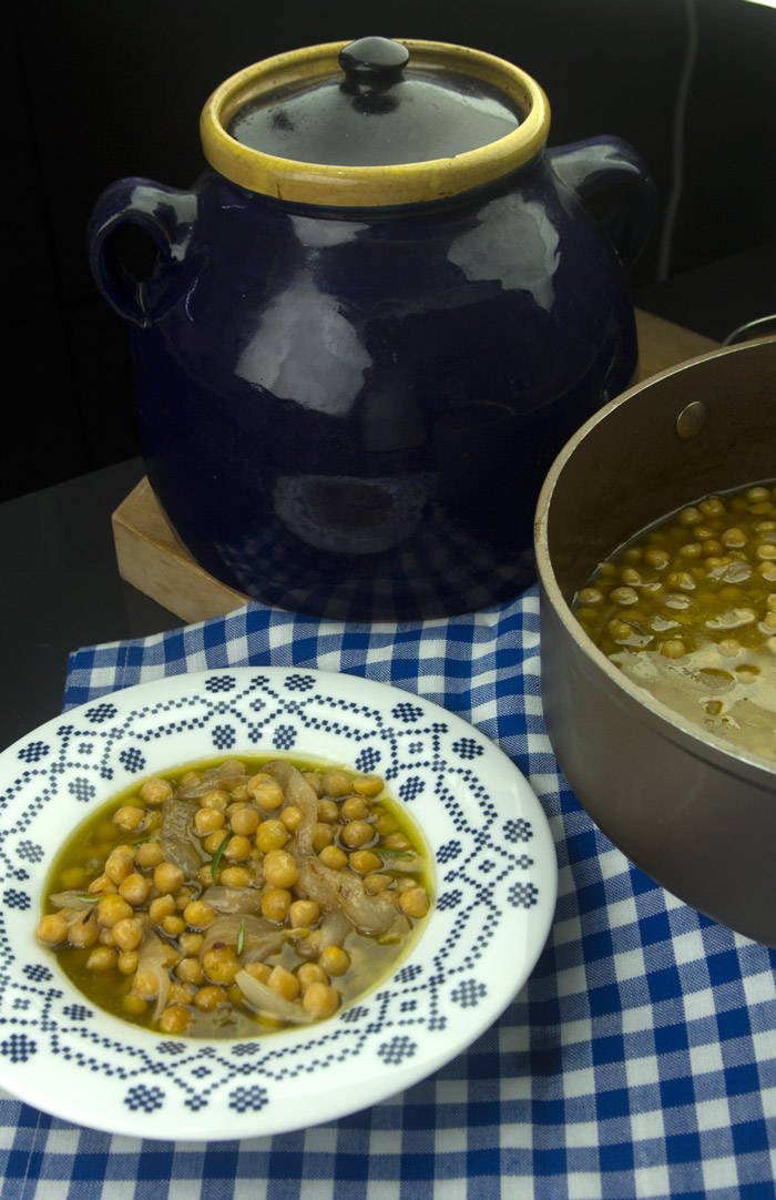 REVITHADA revithia_061117_0218S