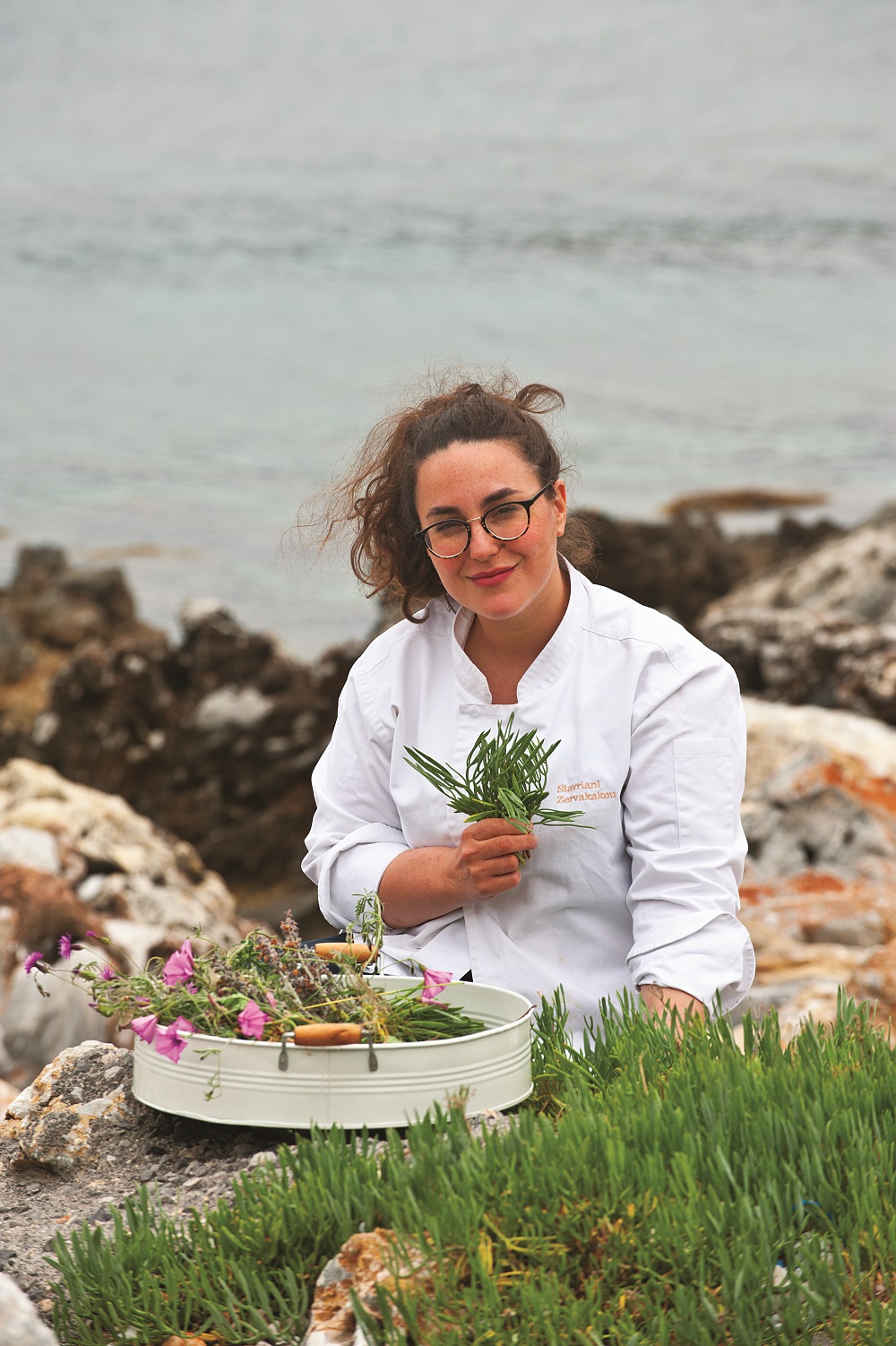 zervakakou mani-2-anoigma