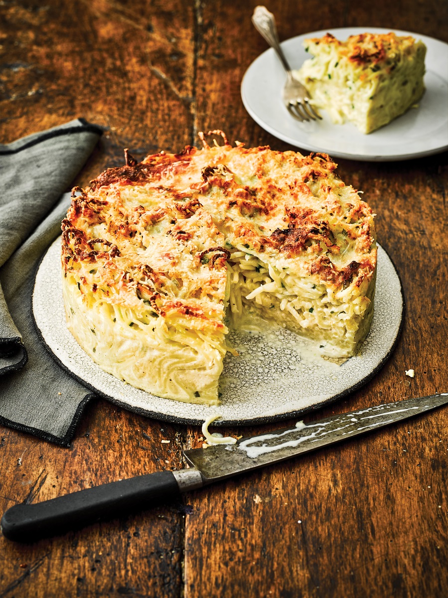 Spaghetti and three-cheese pie