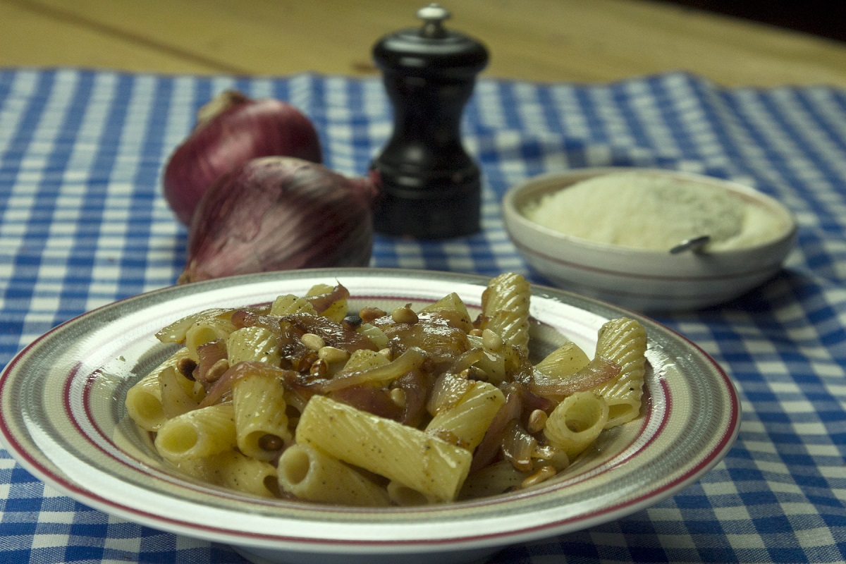 TORTIGLIONI_karamelwmena_kremmydia