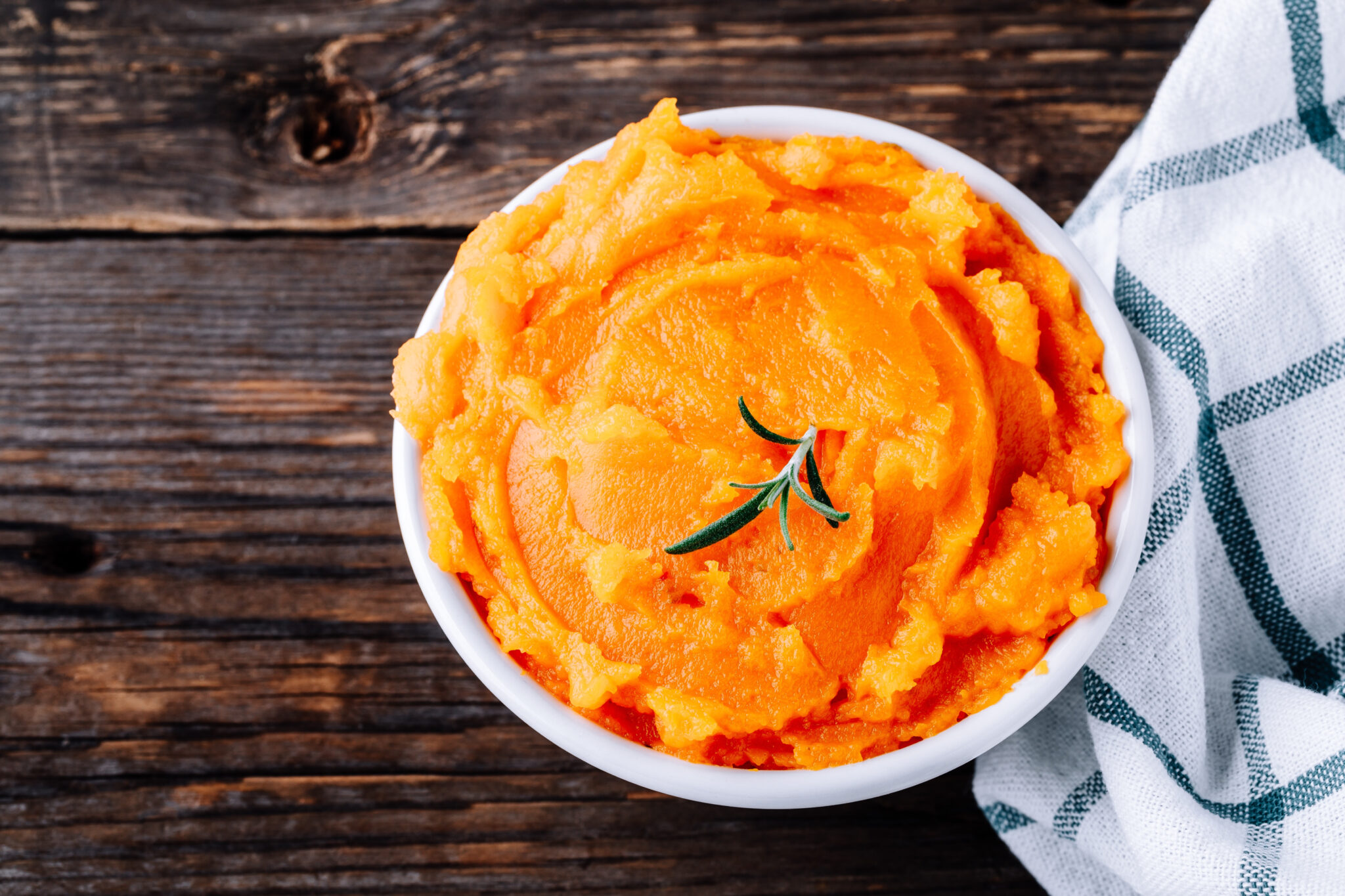 Organic,Orange,Pumpkin,Puree.,Baked,Butternut,Squash,In,Bowl
