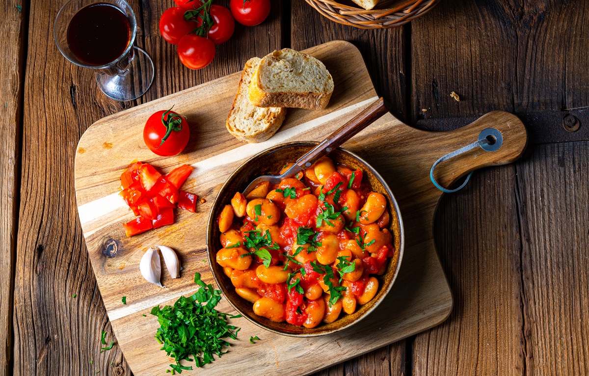 Rustic,Giant,Beans,With,Fresh,Tomato,Sauce