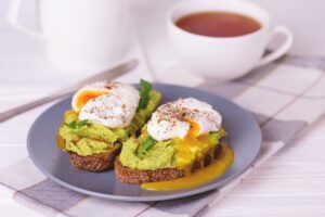 Τα 8 superfoods που είναι ιδανικά για να ξεκινήσει σωστά η μέρα σας