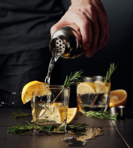 GIN TONIC HEADER OLIVE