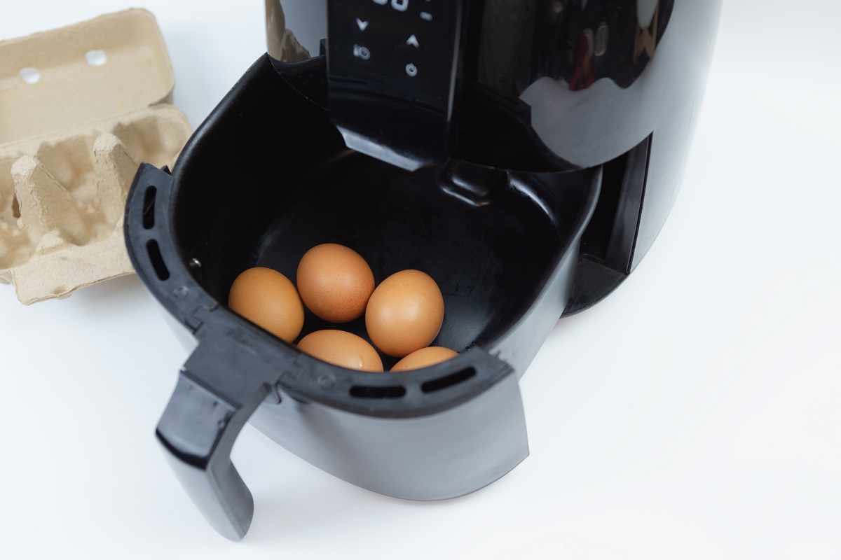 Fry,Eggs,In,A,Simple,Oil-free,Fryer.,Just,A,Few