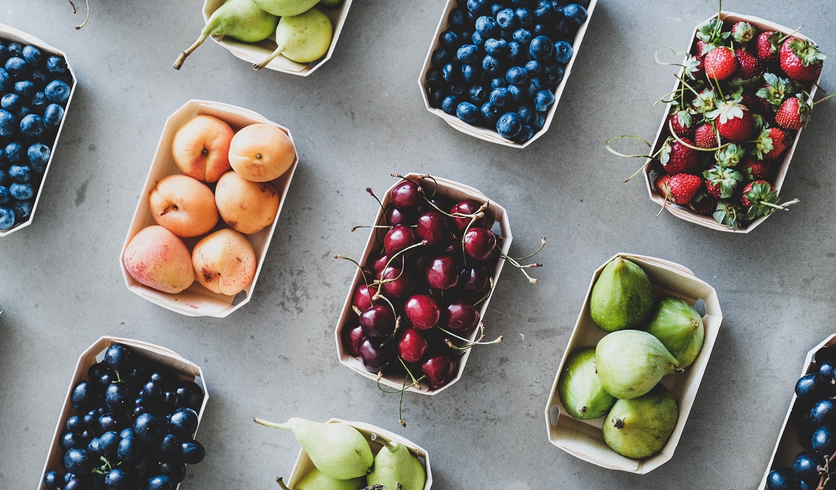 Summer,Fruit,And,Berry,Assortment.,Flat-lay,Of,Fresh,Strawberries,,Cherries,