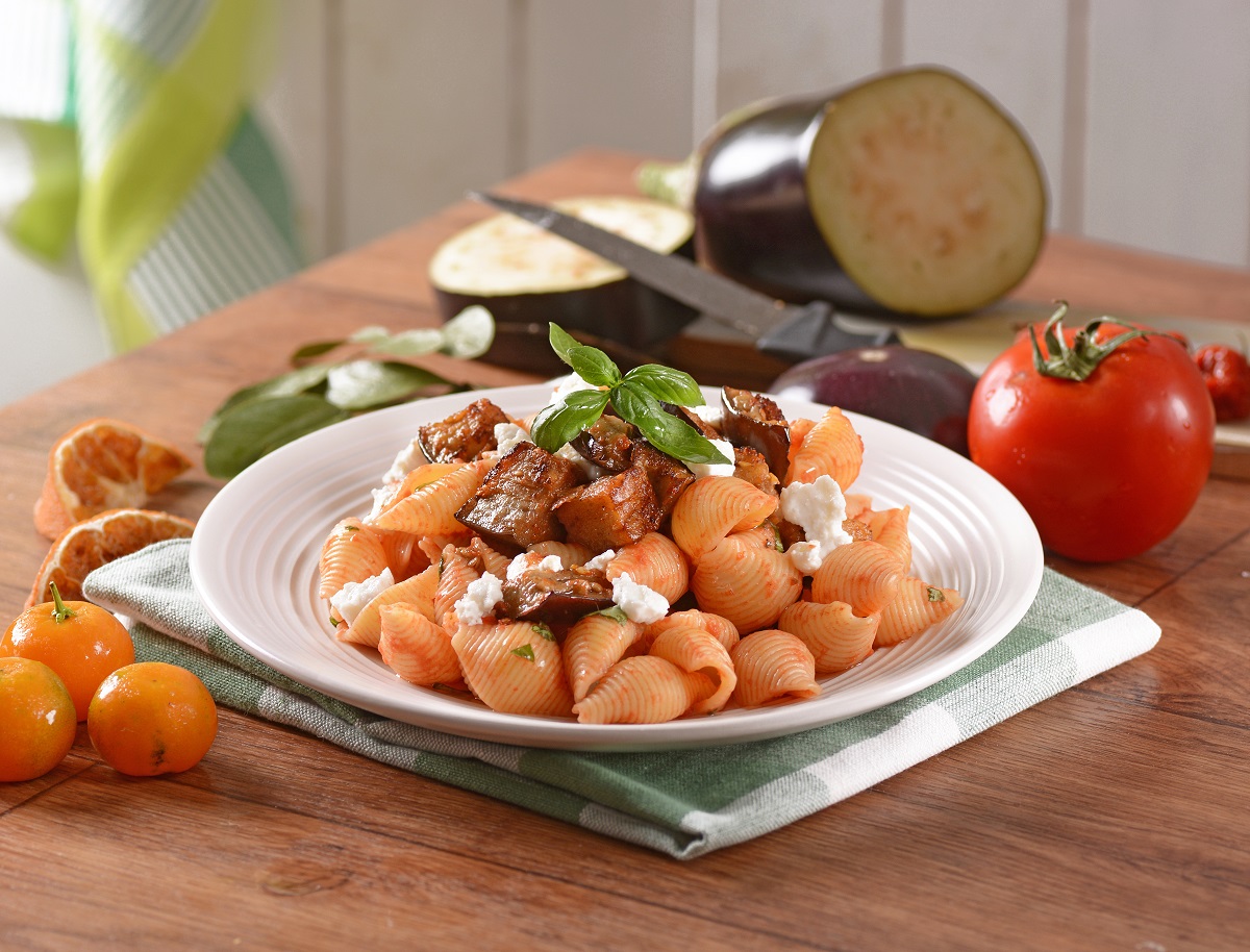 Pasta,Alla,Norma,-,Traditional,Sicilian,Recipe,With,Cottage,Cheese,