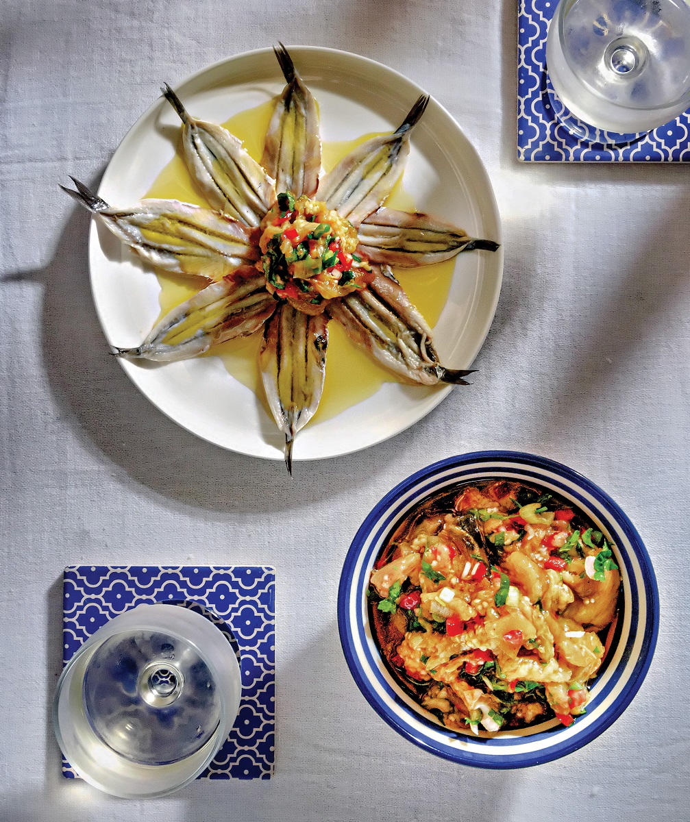 MAIKADIS gavros melitsanosalata_anoigma