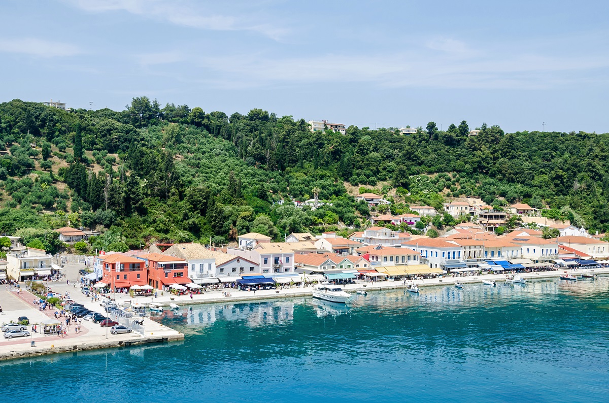 Katakolo,,Greece,-,June,6,,2017:,Waterfront,And,Promenade,Of